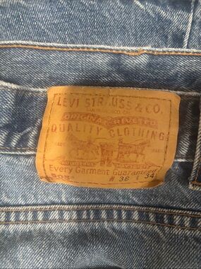 Levi's Men's Blue Denim Jeans with Tan Patch